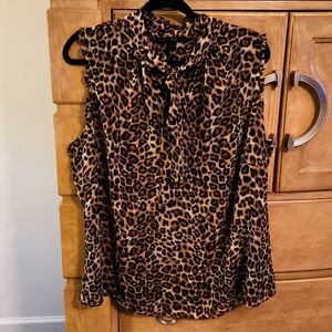 WHBM size 20W leopard print sleeveless blouse
